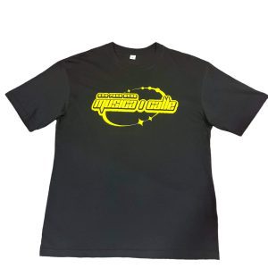 Camiseta-oversice-manga-corta-color-negro-amarillo-unisex-estilo-streetwear-urbano-musica-i-calle-lilpere
